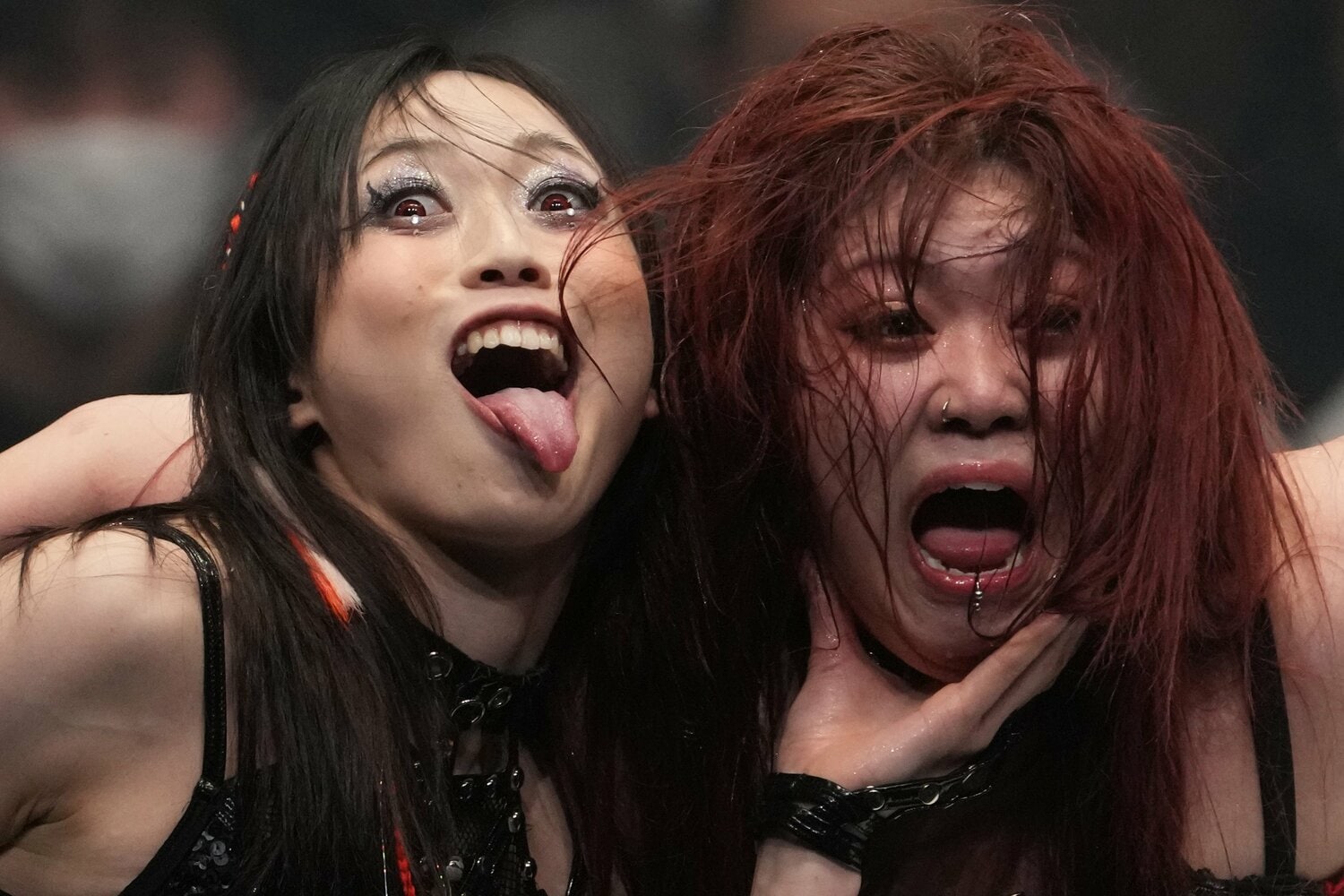 狂気の上谷沙弥に悲鳴をあげる鈴季すず ©Masashi Hara