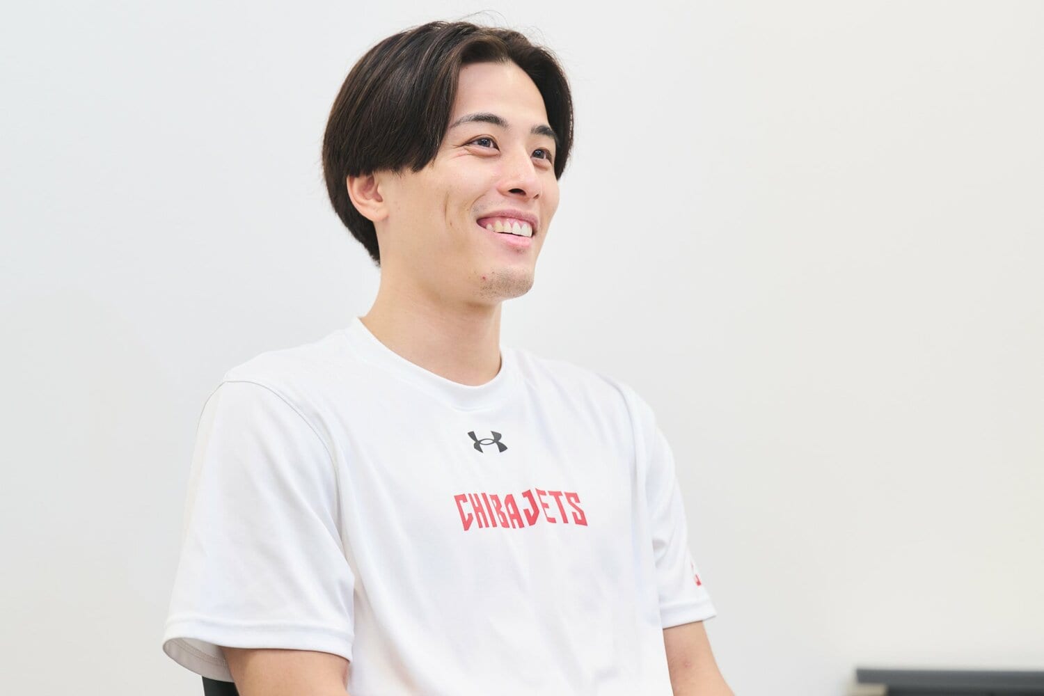 戦術や代表選手の心境など、司令塔の視線でバスケとサッカーの共通点を語った　©Yuki Suenaga