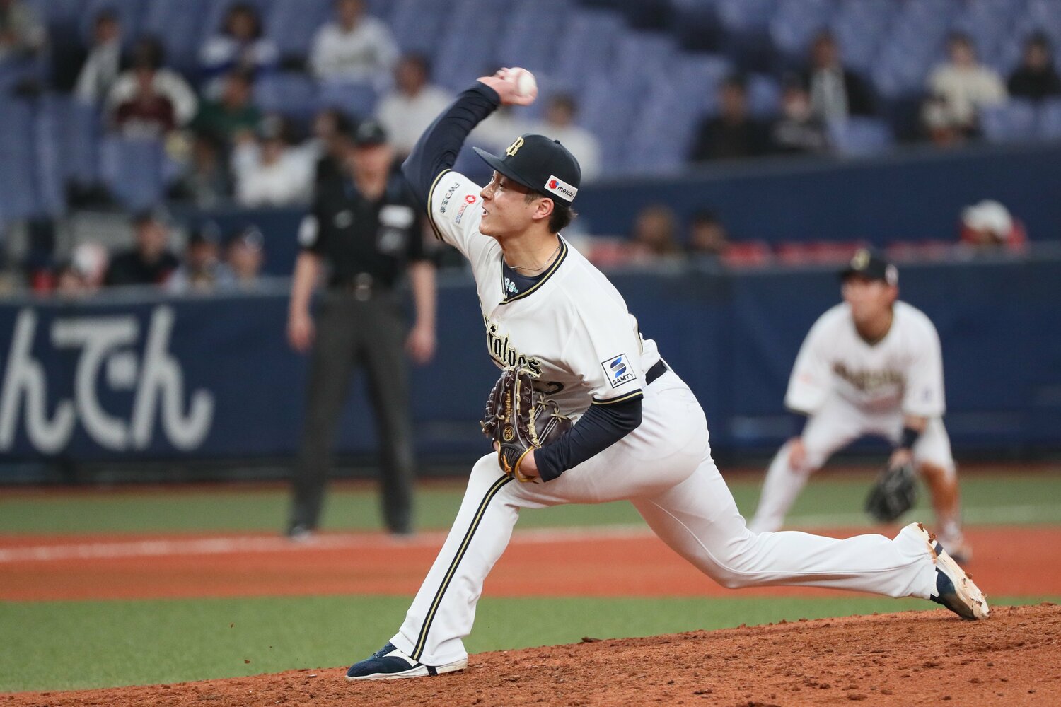 ピンチの場面でも気迫みなぎる投球を見せる ©︎JIJI PRESS