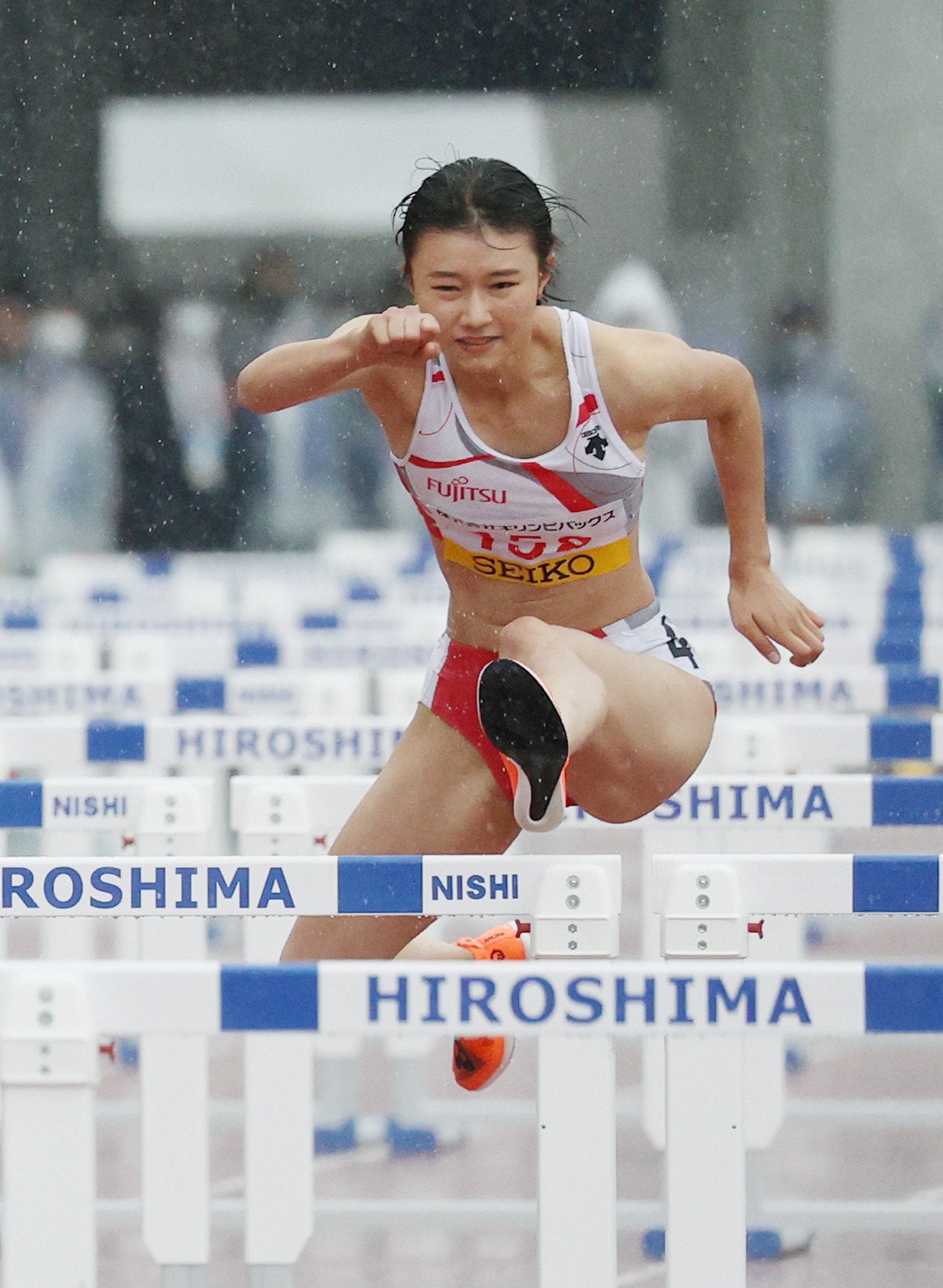 2023年4月の織田記念陸上。12秒97を記録し、日本で4人目の12秒台ハードラーとなった　©JIJI PRESS