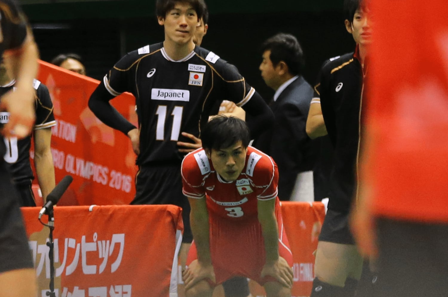 「本気でやれよ。お前らも、日本代表だろうが」石川祐希らを叱り続けた“鬼のリベロ”「永野さんはとにかく怖かった」男子バレー低迷期の葛藤＜Number Web＞ photograph by Sankei Shimbun