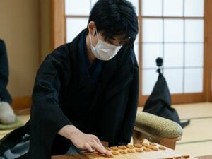 藤井聡太棋聖、タイトルのその先に目指す“景色”。「将棋に巡り合えたのは運命、強くなるのは使命」