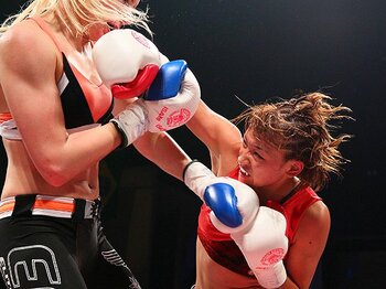 世界大会V3でもRENAがリング上で泣かなかった理由。~立ち技格闘技・絶対女王の矜持~<Number Web> photograph by Susumu Nagao