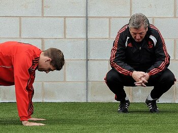 泥沼の買収騒動と屈辱の降格圏。リバプールとジェラードは救われるか。＜Number Web＞ photograph by Liverpool FC via Getty Images