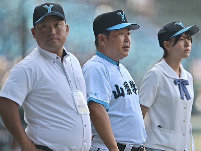「監督の息子だから部長になった」甲子園常連校になるまで“冷ややかな雑音”「決して親バカでは」センバツ優勝候補の親子指導者はどう封じたか＜Number Web＞ photograph by Hideki Sugiyama
