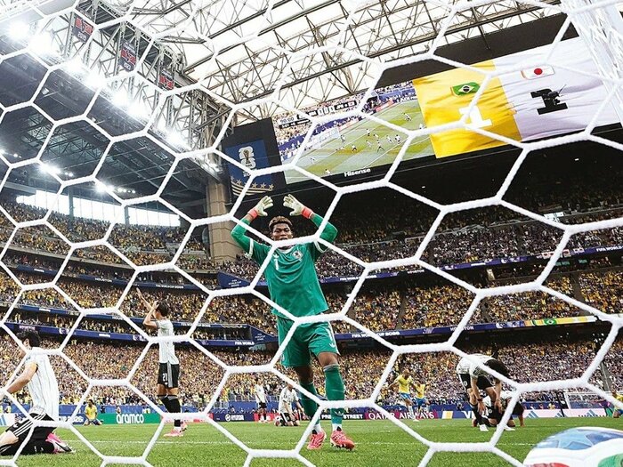 サッカー日本代表「敗退の真相」ブラジル戦“運命の3分間” 森保一監督がDF陣に与えた指示とは…ブラジルは決して日本を見下してはいなかった＜Number Web＞ photograph by Shinya Tanaka