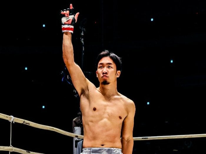 《元KAT-TUN田中聖と“ケンカ”で対戦》なぜ人は朝倉未来に熱狂するのか? 卓越した勝負脳と「ブレない生き方」に迫る<Number Web> photograph by RIZIN FF Susumu Nagao