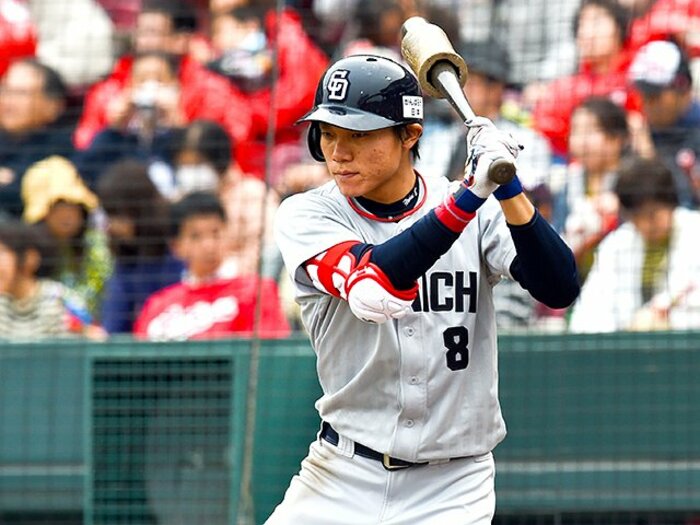 昨季は復活、今季は1億円のために。中日・大島洋平の「最重要時期」とは？＜Number Web＞ photograph by Nanae Suzuki