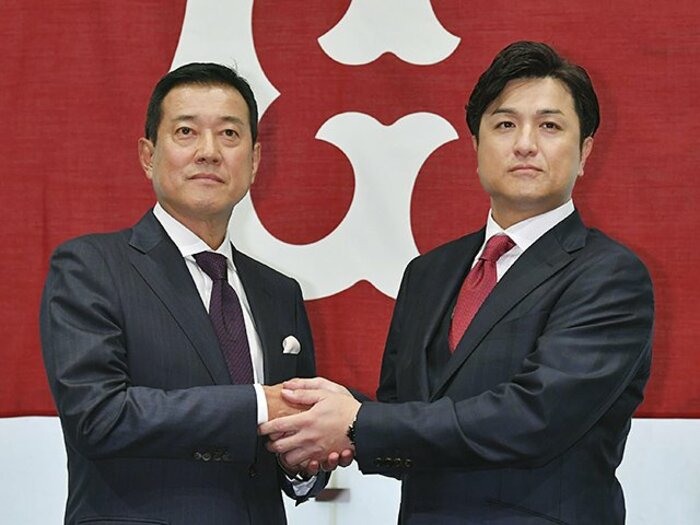 原監督、就任会見の発言を分析する。「管理野球」と「のびのび」の共存。＜Number Web＞ photograph by Kyodo News
