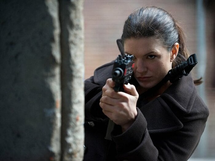 アカデミー賞監督がひと目ぼれした、女性格闘家ジーナ・カラーノの肉体美。＜Number Web＞ photograph by (C)2011 Five Continents Imports, LLC. All rights reserved