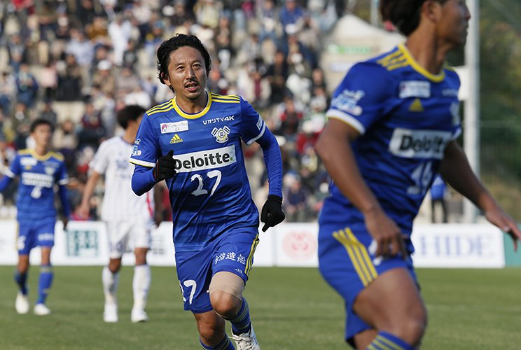 FC今治】サッカー元日本代表の駒野 友一選手、橋本 英郎選手など