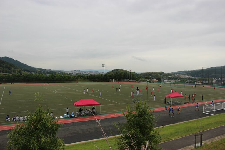 京都市伏見区の東山高校総合グラウンド　©Number Web