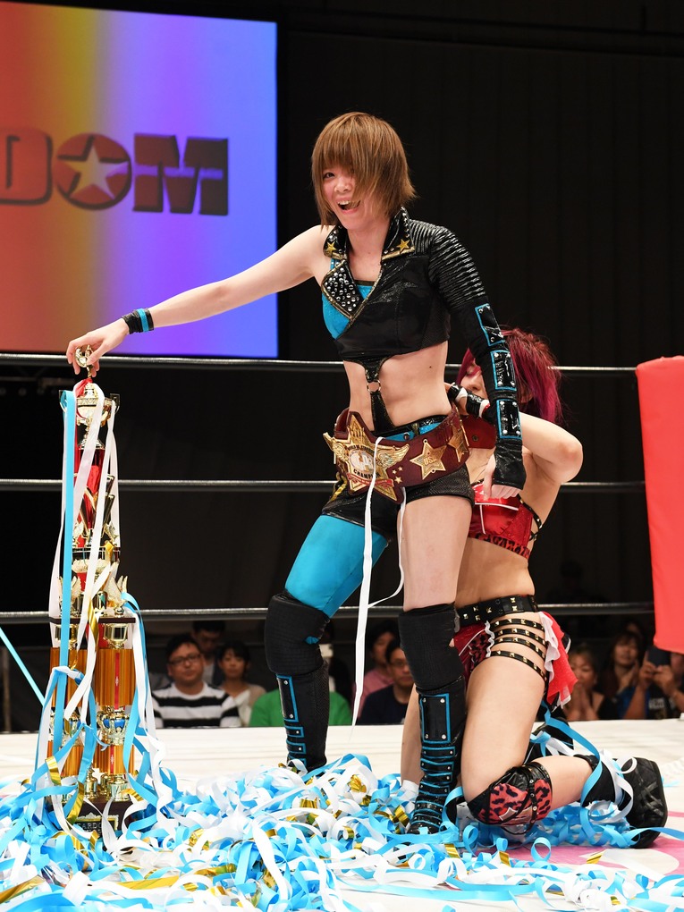 紫雷イオvs.岩谷麻優。2017年6月21日、後楽園ホール　©Essei Hara