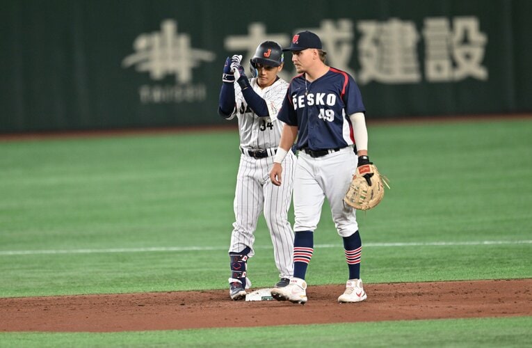 控えめなペッパーミル　©︎Naoya Sanuki