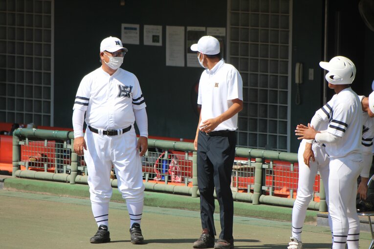 彦根総合高校・宮崎裕也監督　©︎Fumi Sawai