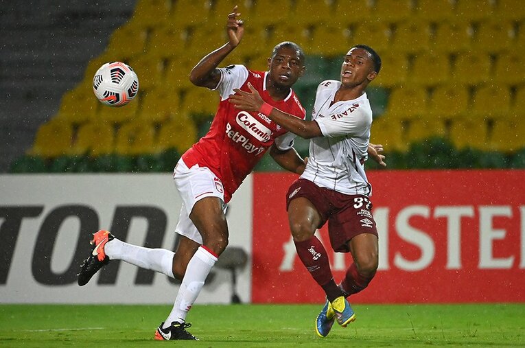 ブラジルが生んだ新たな才能のカイッキ（右）。同じくマンチェスター・シティに加入濃厚と言われるメッチーニョとともにさらなる成長を果たせるか ／ photograph by Getty Images