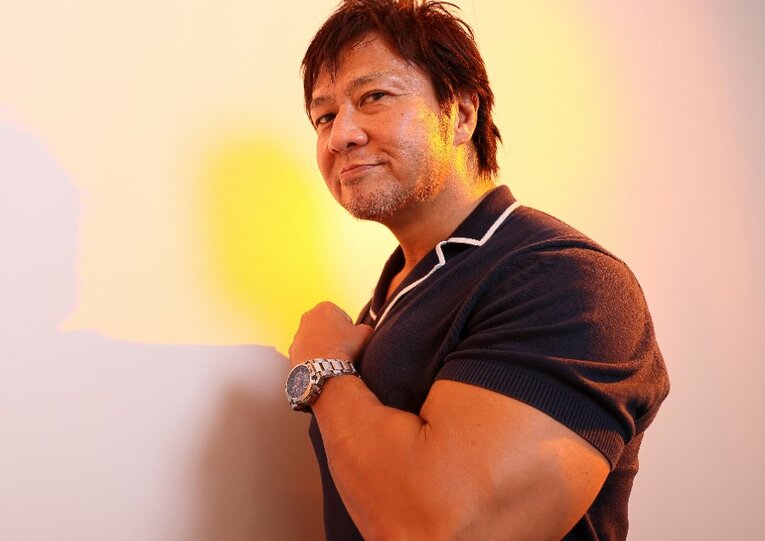 史上４人目の”グランドスラム”を達成した51歳の小島聡 ／ photograph by Shigeki Yamamoto