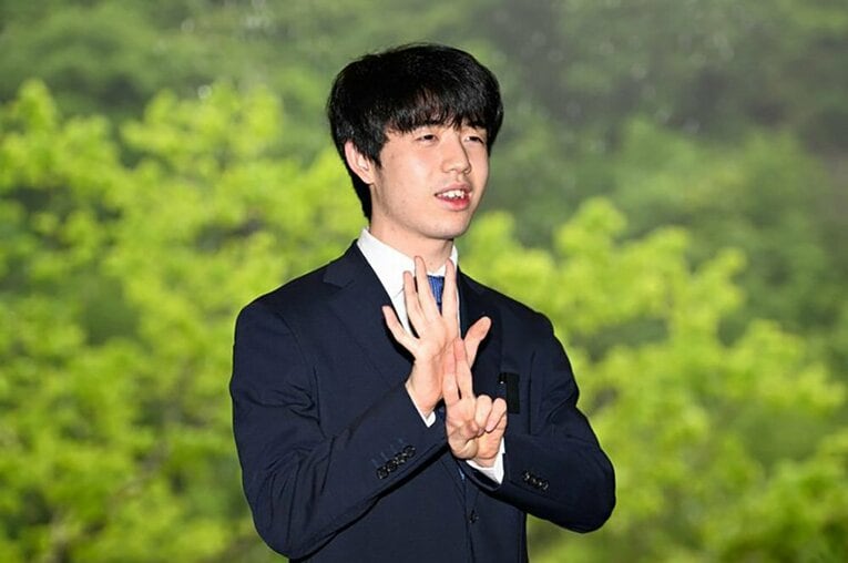 最年少名人となった藤井聡太七冠（2023年6月、当時20歳）　 ／ photograph by Keiji Ishikawa