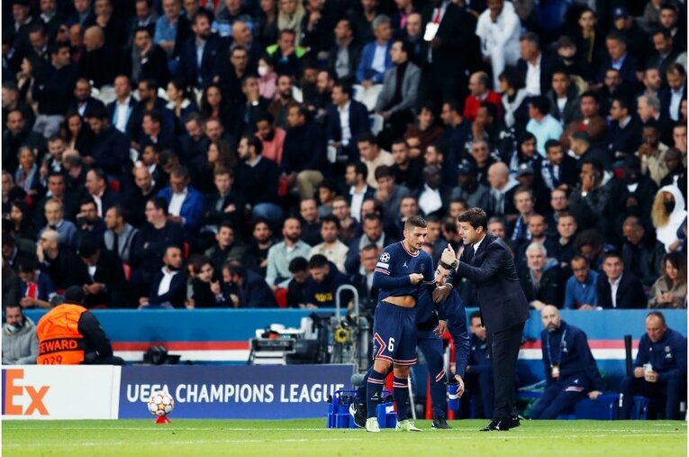 「PSGメッシ」の初得点と“FKの壁で寝転び”、ネイマールとの友情を撮った… 18歳のバルサ新10番ファティも復活〈激写〉(33)