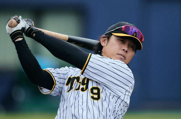 ヤクルトとの2球団競合の末、2015年のドラフト1位で明治大→阪神へ入団した高山俊も今季、戦力外に ／ photograph by Yuki Suenaga