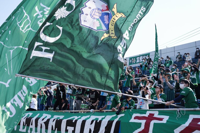 J3開幕戦 YS横浜vs FC岐阜　©︎Akito Iwamoto