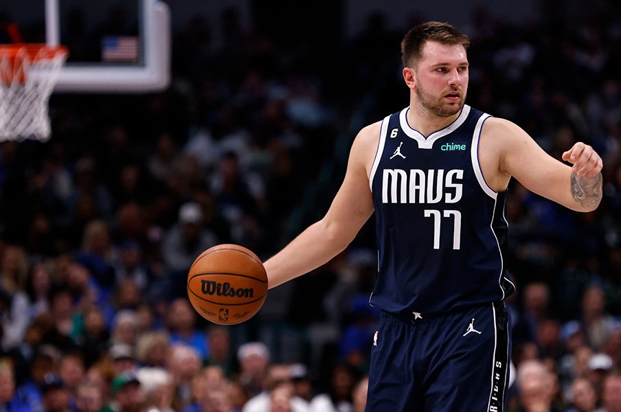 Amazon.co.jp: ○ルカドンチッチ 直筆サインフォト/写真 NBA