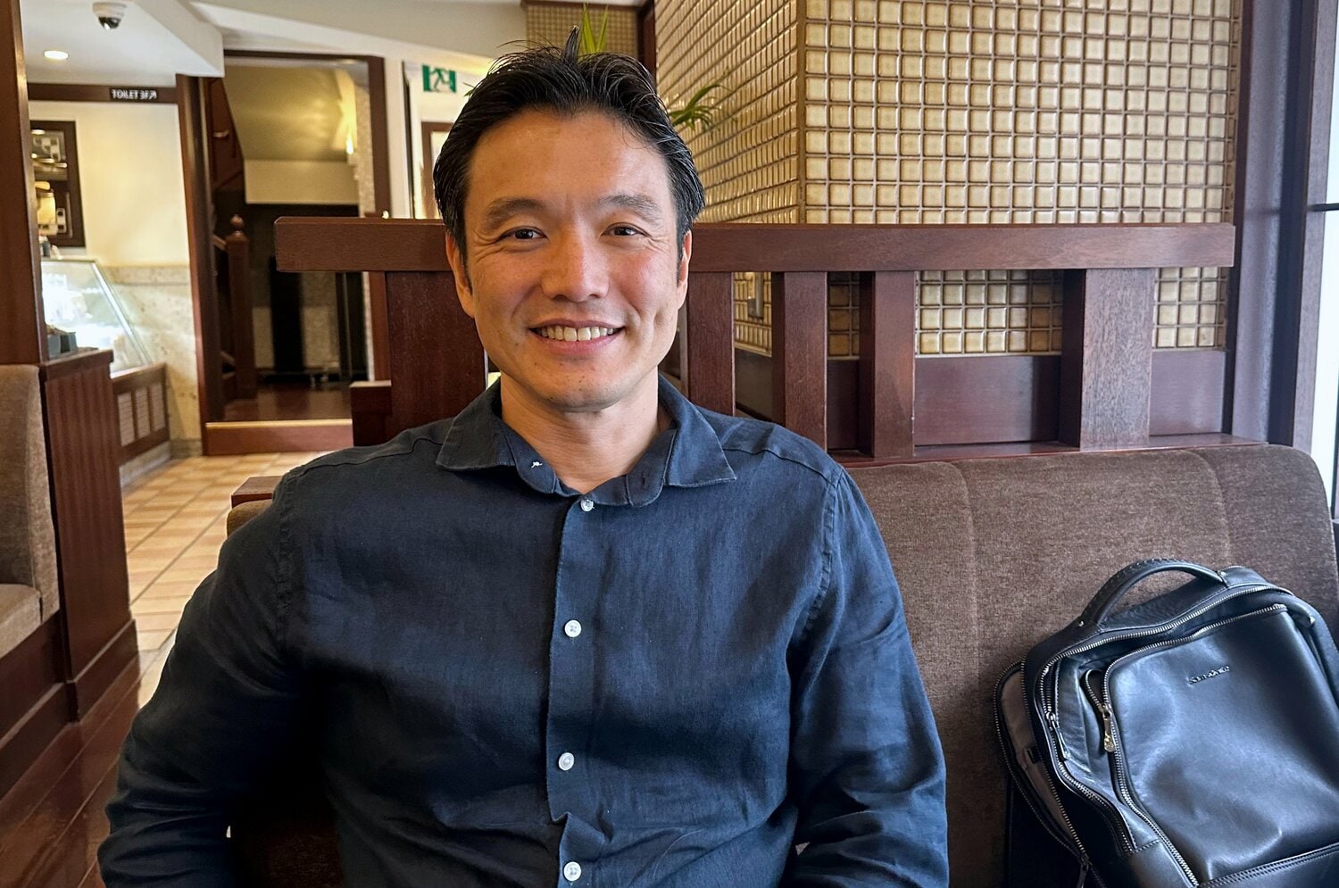 カンボジアサッカーに深くコミットしながらも、客観的な立場で見解を語った斎藤氏　©Shuichi Tamura