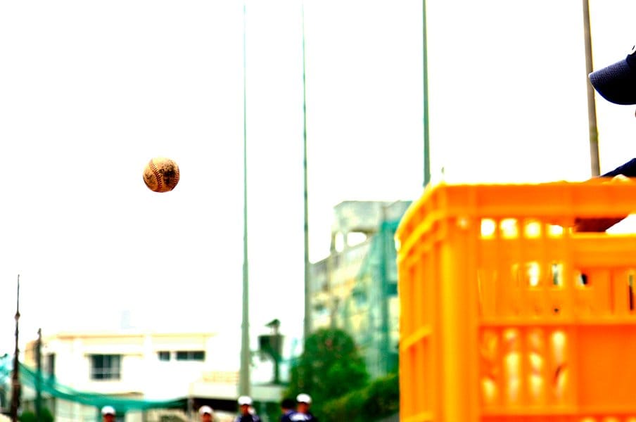 ボール1つとっても「消耗品」だ（写真はイメージです）©BUNGEISHUNJU