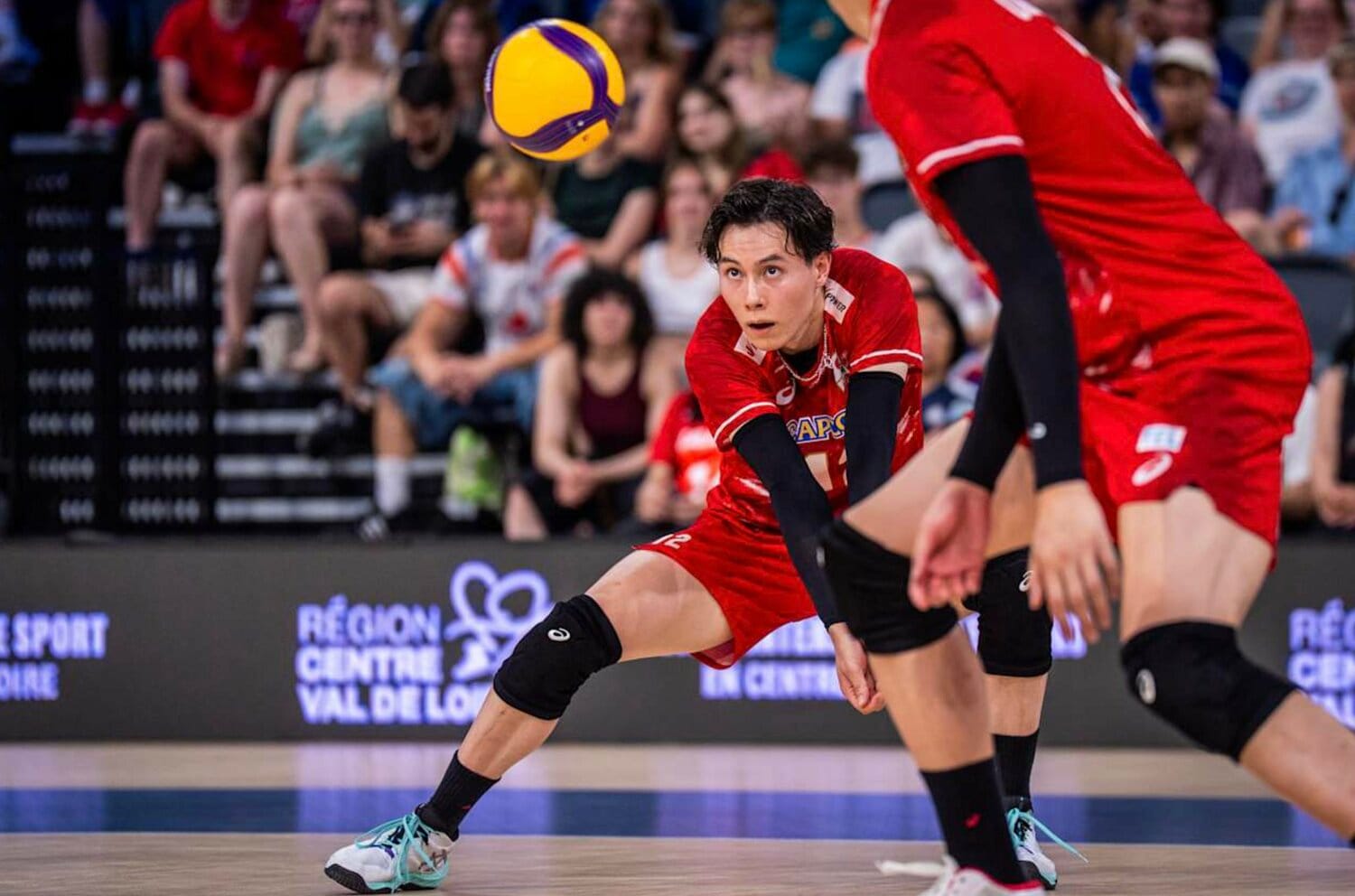強豪との対戦が続いた序盤8試合では、すべてフル出場していた高橋藍 ©︎Volleyball World