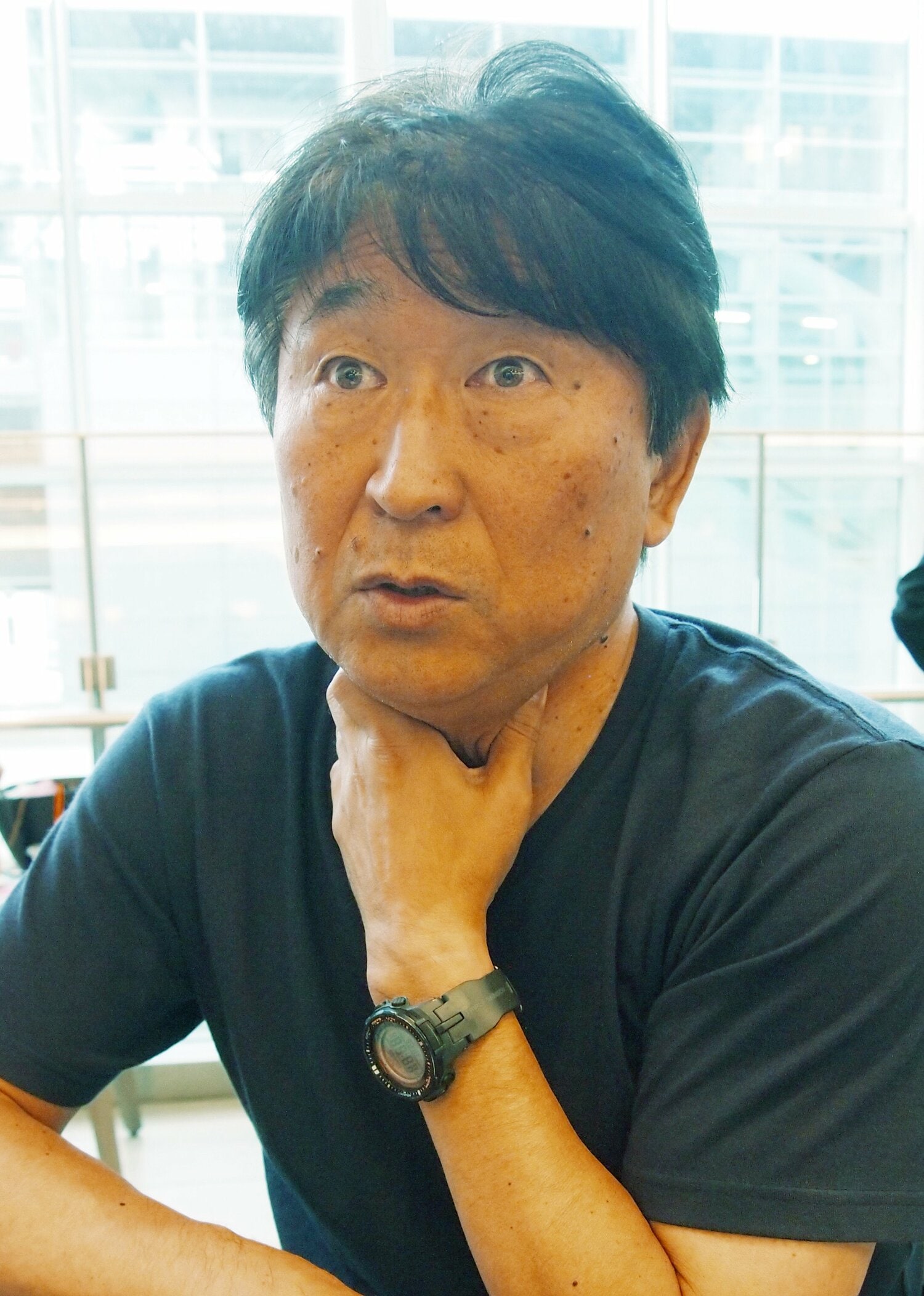 明大のスキー部総監督を務めている成田氏　©JIJI PRESS