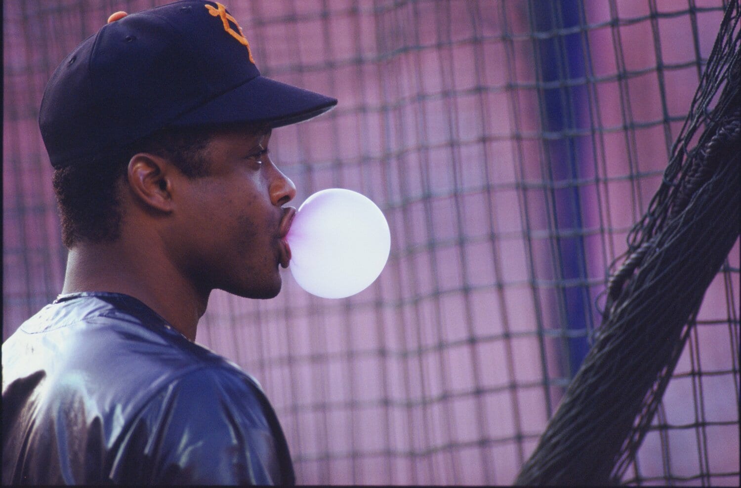 ウォーレン・クロマティ。1984年~90年、巨人に在籍。NPB通算打率.321、951安打、171本塁打、558打点。“巨人史上最強の助っ人”と言われる ©BUNGEISHUNJU