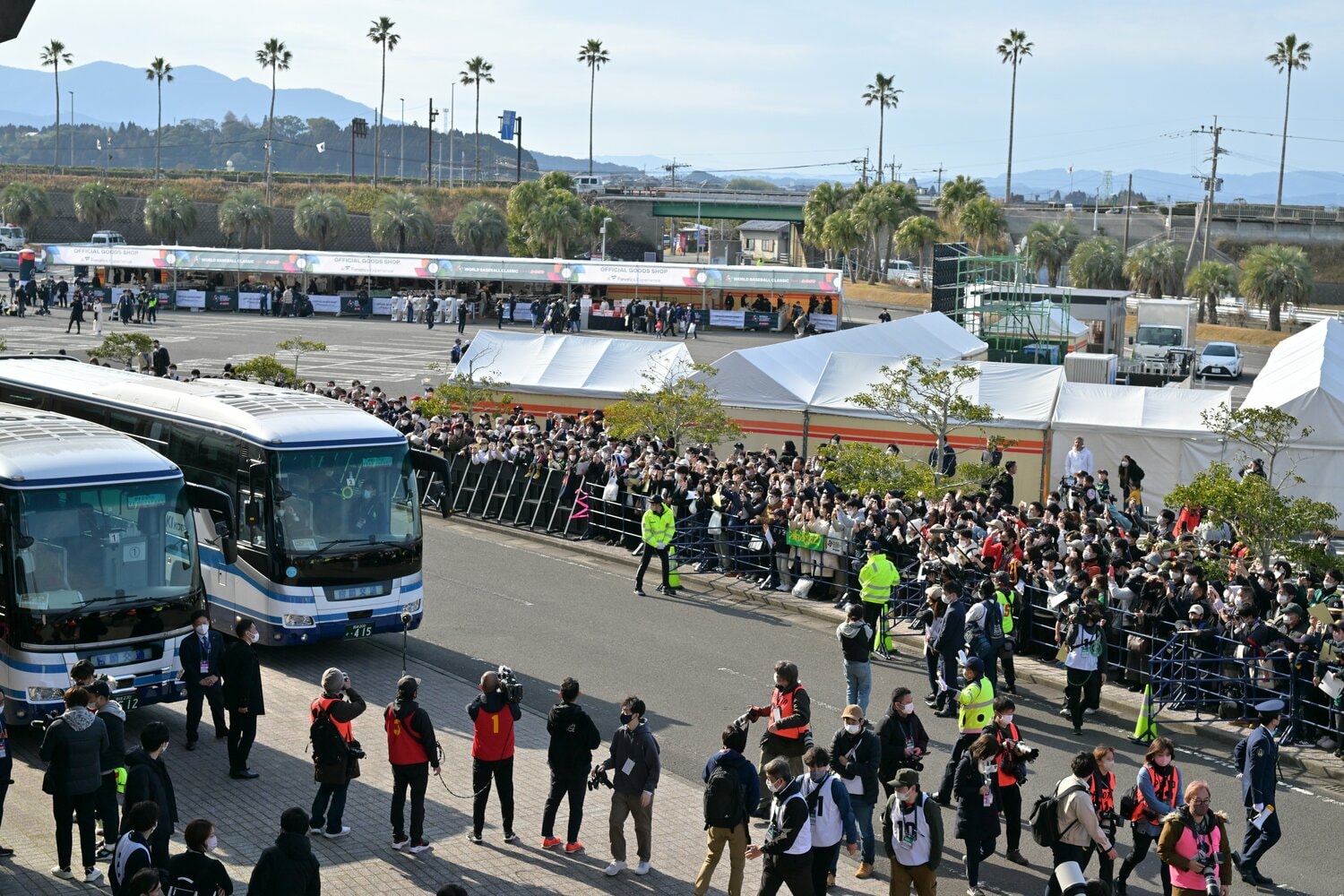 WBC日本代表の宮崎キャンプ初日、18000人を超えるファンと報道陣が集まった　©︎Hideki Sugiyama