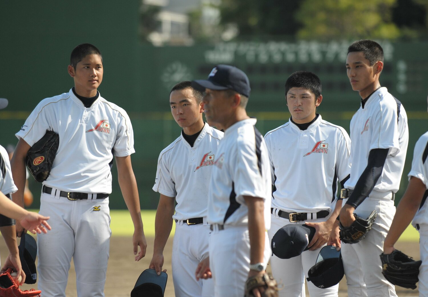 韓国遠征選抜チームの練習で大阪桐蔭・藤浪(右)と花巻東・大谷(左) ©︎SANKEI SHIMBUN