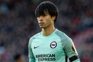 【《相手サポーターの反応》編を読む】「何だ、アイツは…？」相手サポーターが“ミトマ”をスマホでググった…“プレミア再開”三笘薫（25歳）のドリブルに英国ファンもビックリ