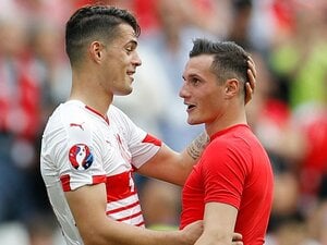 EUROで史上初めて実現した兄弟対決。アルバニアとスイスに別れた“運命”。