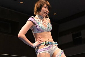 【人気】安納サオリ「誰よりも目立って、一目惚れさせる」 華やかさの裏で、人気女子プロレスラーが明かした“苦悩と決意”「遠慮なんかしてられない」