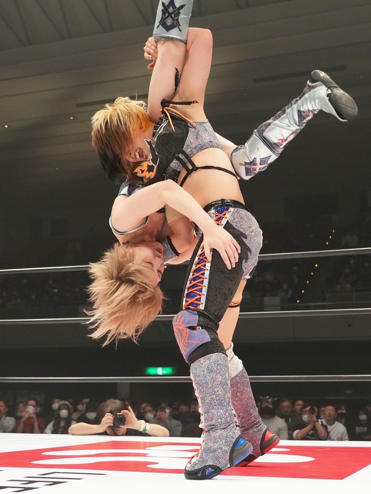 MIRAIと安納サオリによる白いベルト戦　©Essei Hara