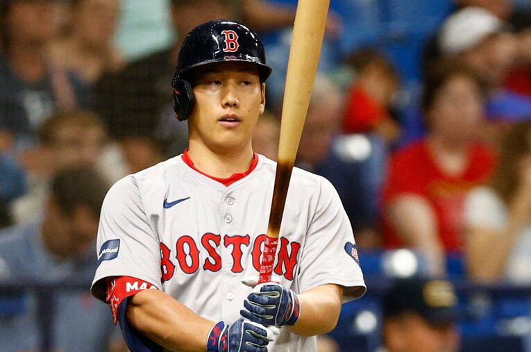 今季はここまで肩のケガのリハビリが続くレッドソックスの吉田正尚。「冷遇」とも言われる状況だったが同ポジションの主力のトレードは何をもたらすのか ／ photograph by JIJI PRESS