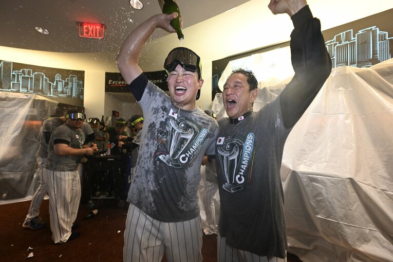 WBC後の祝勝会（全14枚／代表撮影） ©Naoya Sanuki