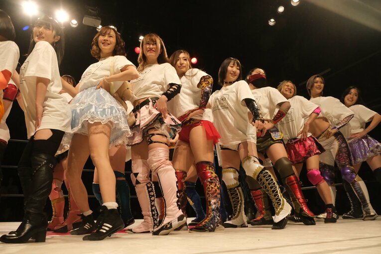 2月20日の新木場1stRING公演オープニング。まだ未知の部分が多いアクトレスリングの活動はここからだ