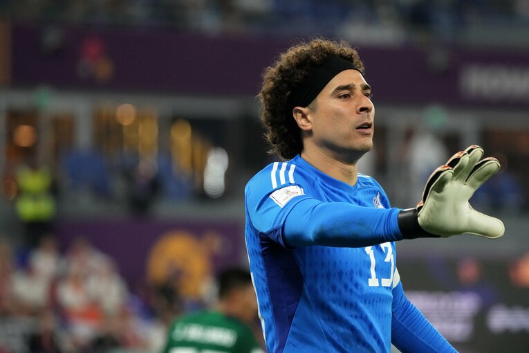 11月22日のポーランド戦で0−0の引き分けに貢献したオチョア。メッシと並び史上最多の5大会連続出場を果たした　©Getty Images