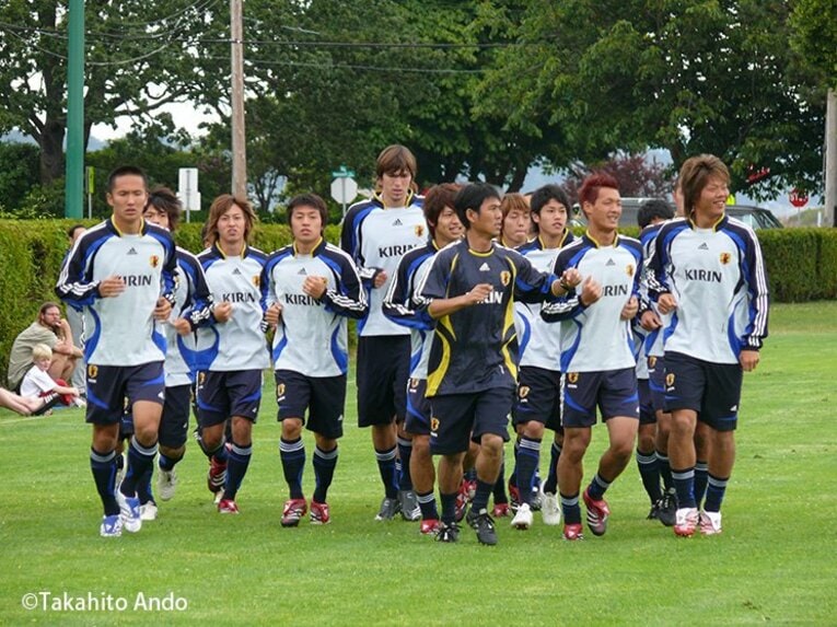 調子乗り世代の怒りと快進撃の記録。内田篤人「このチームがかなり好き」(2)