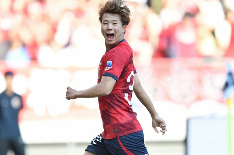 J1鹿島で右サイドバックに定着したルーキー濃野公人（22歳）。先日、負傷離脱がリリースされたが、強烈なインパクトを残している ／ photograph by AFLO