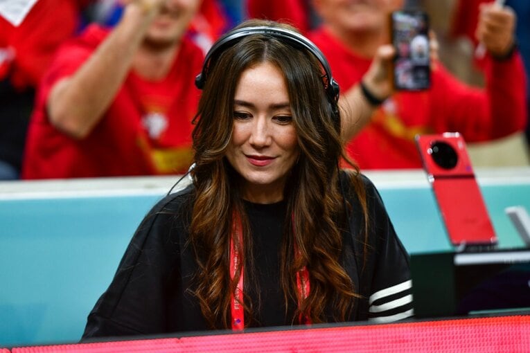 カタールW杯の女性サポーター　©Takuya Sugiyama/JMPA