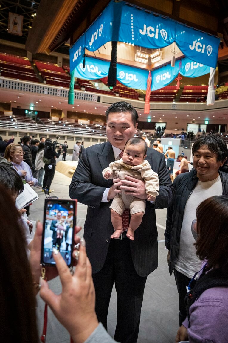 ファンサービスにも熱心だった　©Takuya Sugiyama