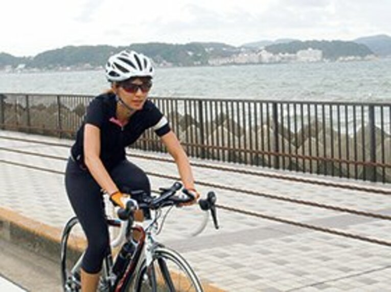 逗子～箱根間・往復100kmのロード練習は計4回ほど行なった。佐渡より辛かったと言う屋久島の火之上山緑地でのトレーニング合宿ではじめて「すごく強くなった」と自信がついたそう。写真提供＝安田美沙子 