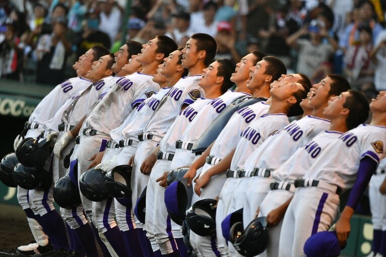 【コマ送りで見る】第100回大会、語り継がれる甲子園の名場面「９回無死満塁から２ランスクイズの決定的瞬間を振り返る　©Hideki Sugiyama