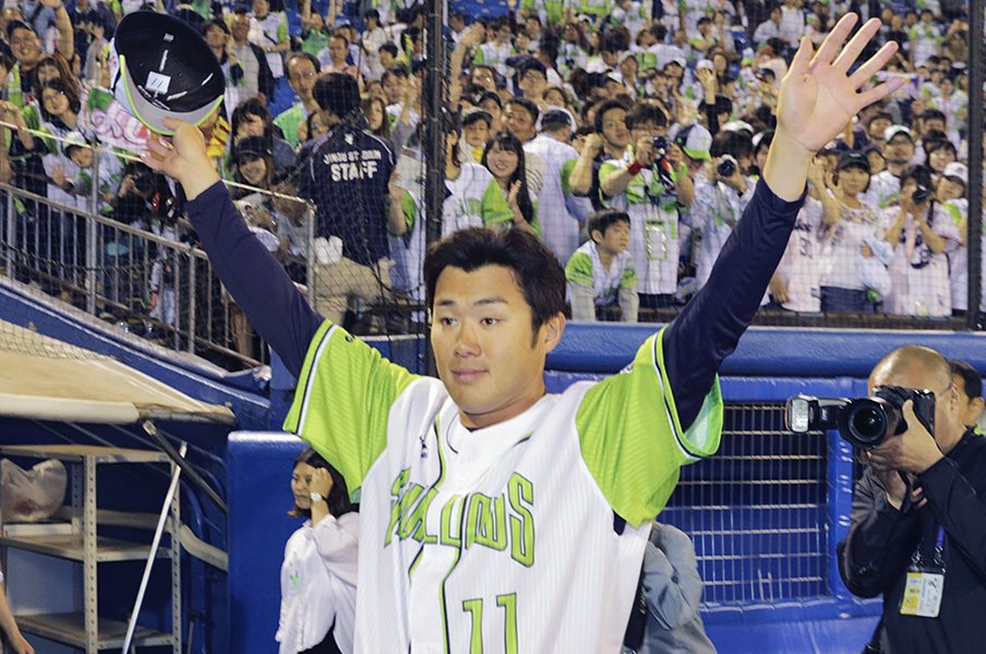 由規「泣いていないですよ」笑顔で復活勝利を刻んだ“元”剛腕。<Number Web> photograph by Kyodo News