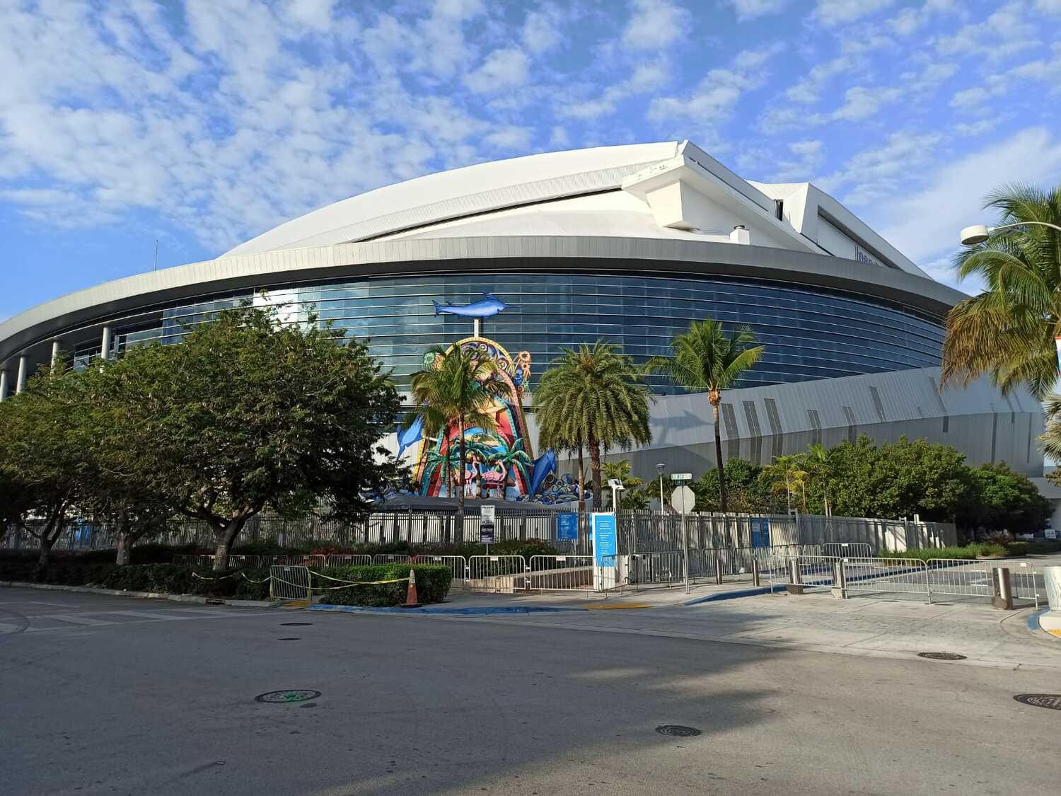 ローンデポ・パークの正面入り口