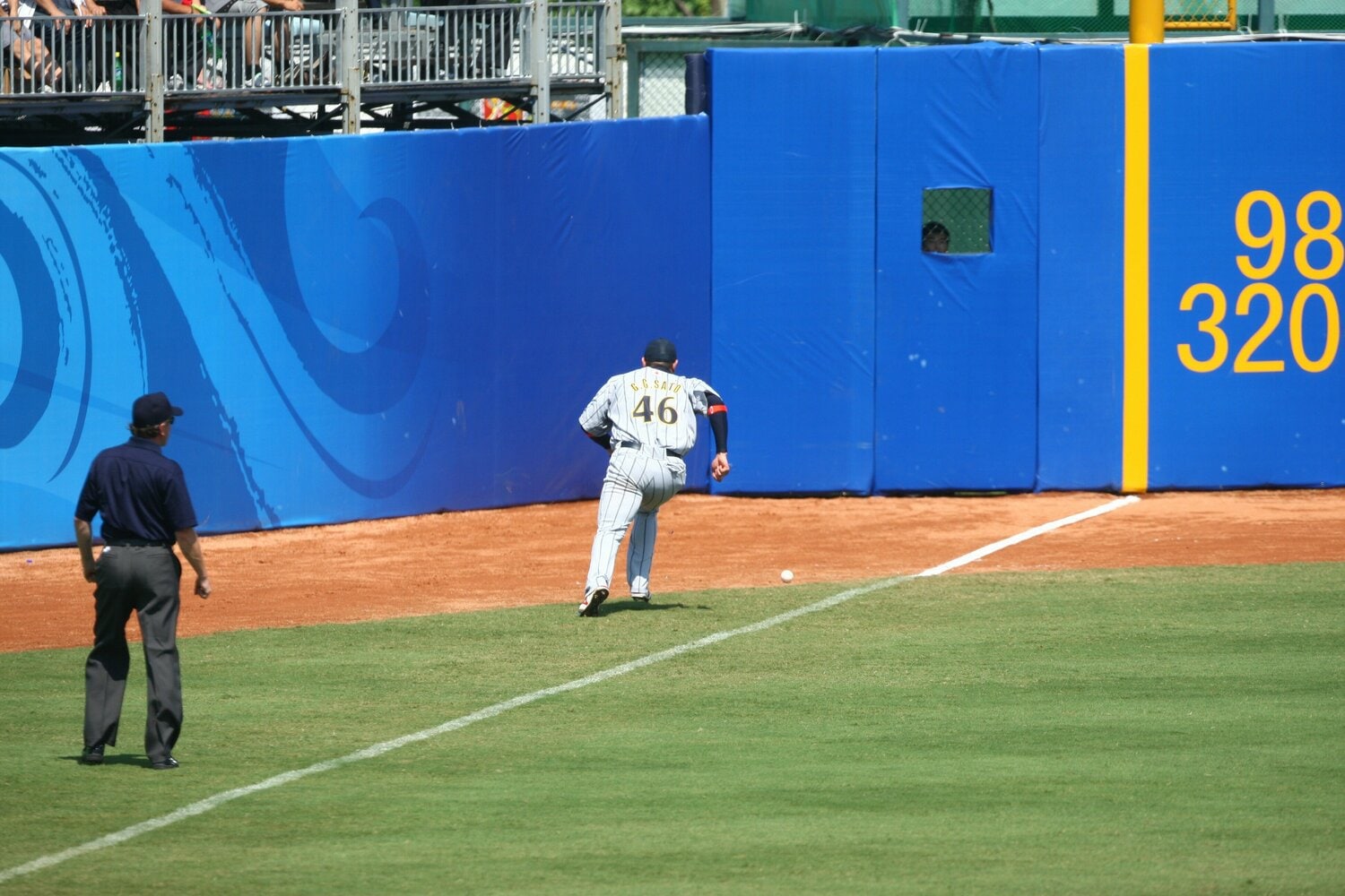 「普段からレフトを守っていれば、深めに回り込んでいた」。悔やむレフト線のボール処理 ©JMPA